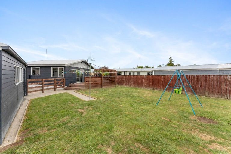 Photo of property in 28 Leander Place, Milson, Palmerston North, 4414