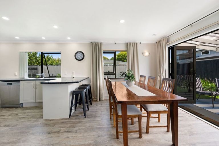 Photo of property in 49a Meeanee Road, Taradale, Napier, 4112