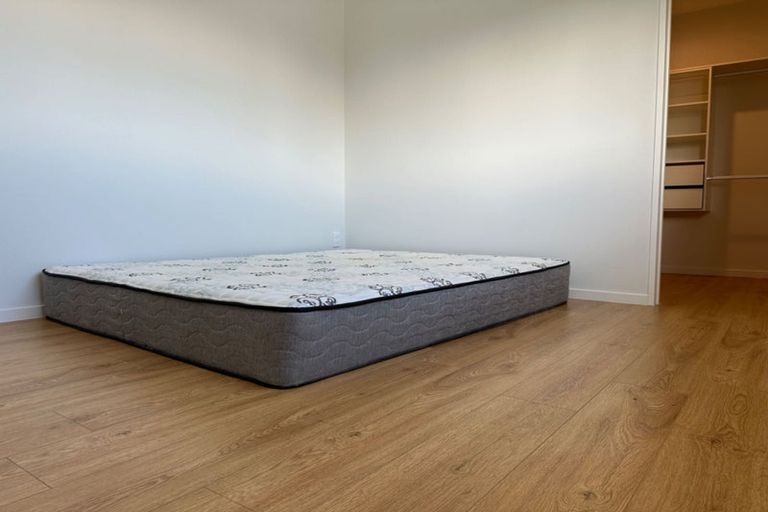 Photo of property in 39a Cutler Street, New Lynn, Auckland, 0600