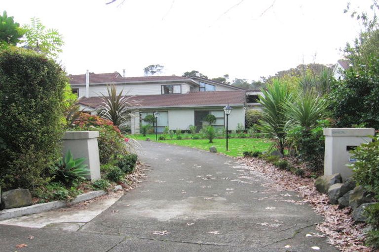 Photo of property in 22 Kingfisher Grove, Greenhithe, Auckland, 0632