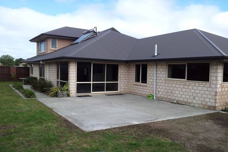 Photo of property in 11 Foresters Crescent, Parklands, Christchurch, 8083