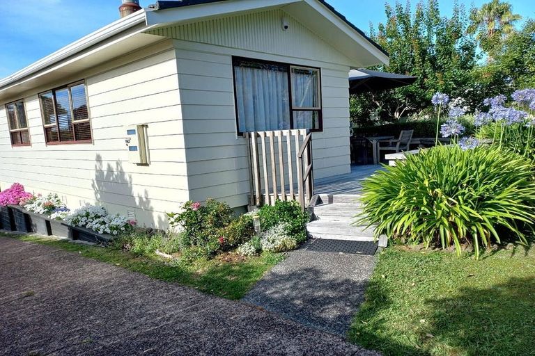Photo of property in 11 Wilkinson Way, Browns Bay, Auckland, 0630