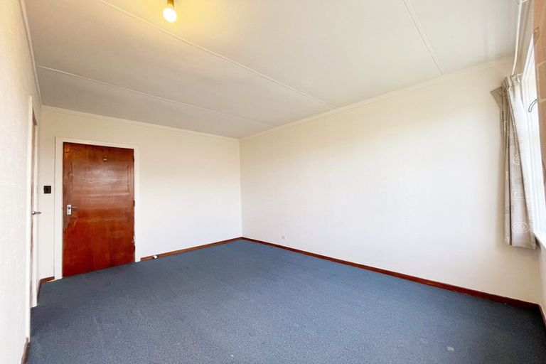 Photo of property in 34 Titirangi Road, New Lynn, Auckland, 0600