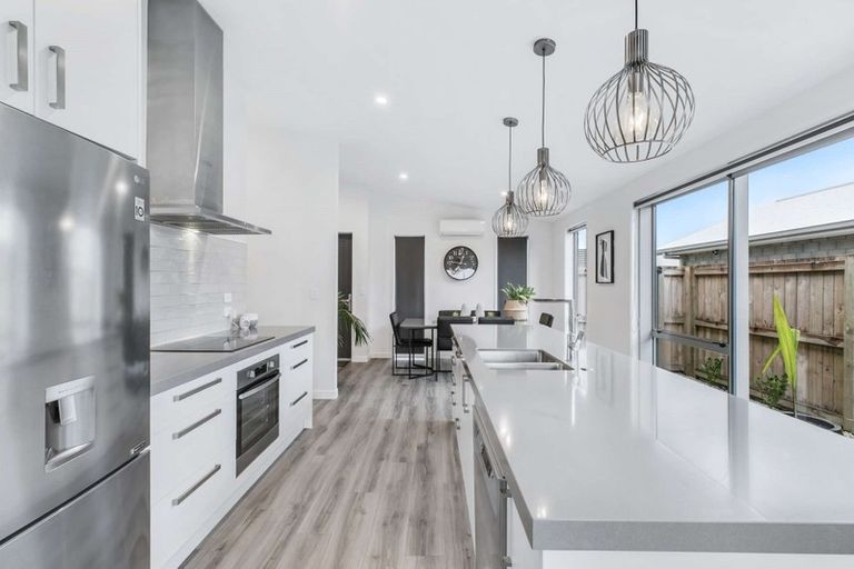 Photo of property in 21 Saddlers Way, Papamoa, 3118