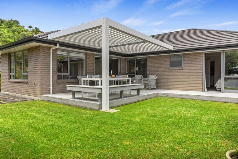 Photo of property in 276 Lakes Boulevard, Pyes Pa, Tauranga, 3112