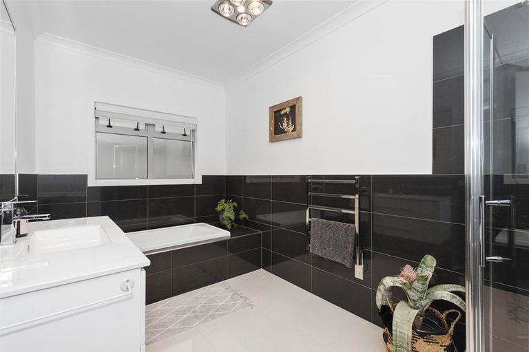 Photo of property in 23 Meadowfield Street, Flagstaff, Hamilton, 3210