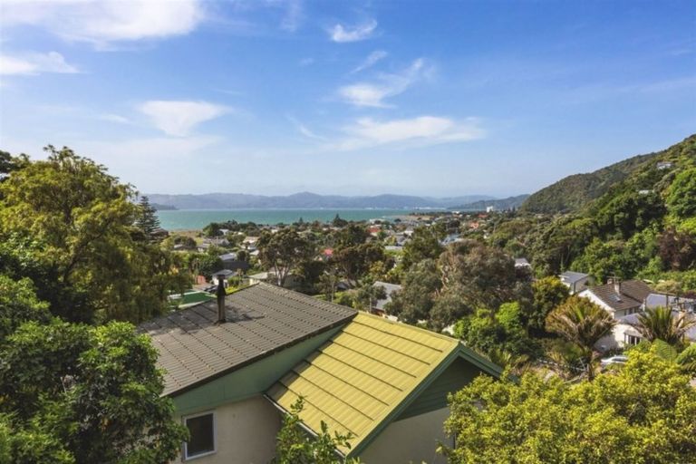 Photo of property in 42b Nikau Street, Eastbourne, Lower Hutt, 5013