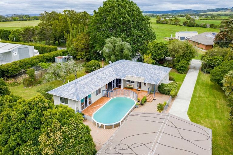 Photo of property in 17 Pyle Road West, One Tree Point, 0118