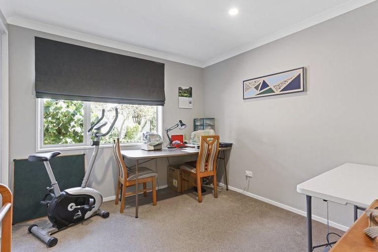 Photo of property in 10 Holly Place, Rangiora, 7400