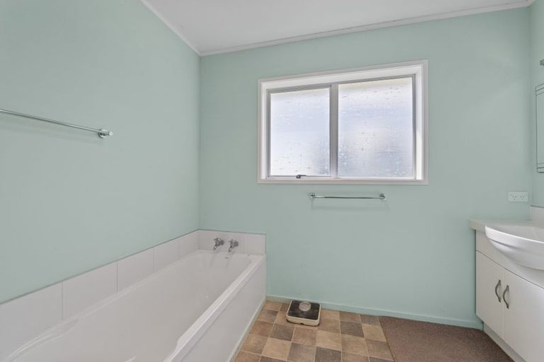 Photo of property in 155 Cross Road, Lepperton, New Plymouth, 4373