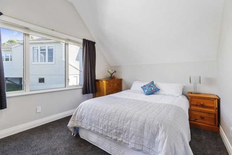 Photo of property in 30a Mandalay Terrace, Khandallah, Wellington, 6035