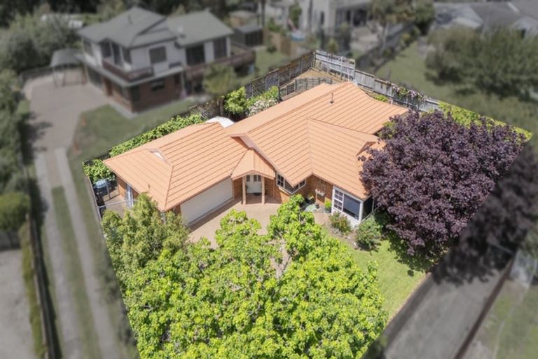 Photo of property in 35 Cromwell Drive, Fitzroy, Hamilton, 3206