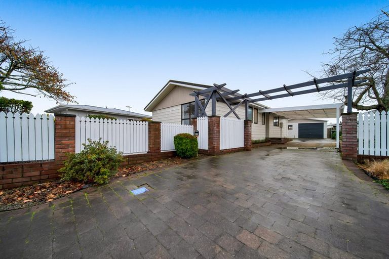 Photo of property in 13 Manuka Place, Hawera, 4610