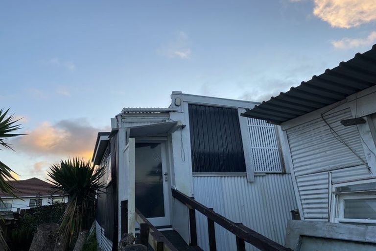Photo of property in 14 Milan Road, Papatoetoe, Auckland, 2025