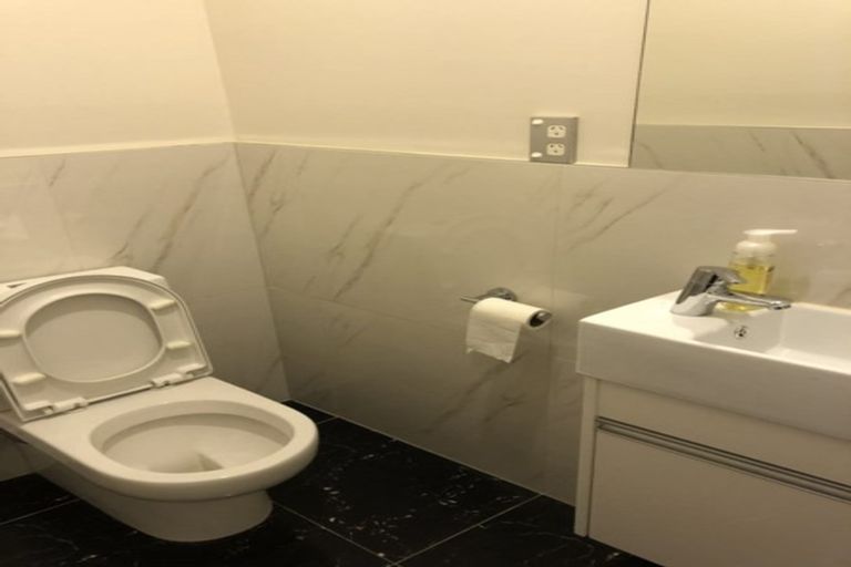 Photo of property in 76 Castlederg Drive, Flat Bush, Auckland, 2019