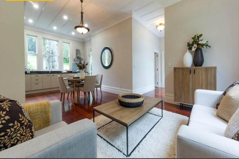 Photo of property in 54 Tinopai Road, Titirangi, Auckland, 0604