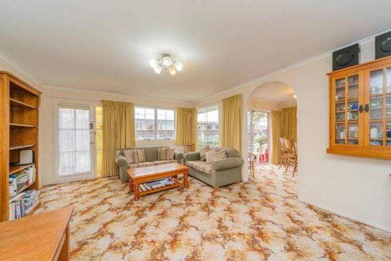 Photo of property in 2/142 Heretaunga Street, Palmerston North, 4414