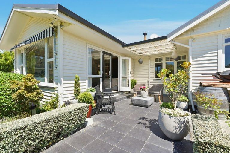 Photo of property in 2 Church Street, Amberley, 7410