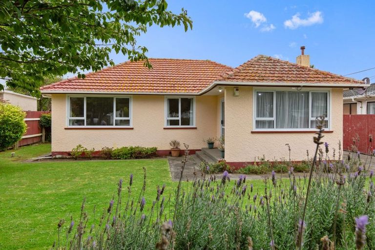 Photo of property in 72 Thatcher Street, Castlecliff, Whanganui, 4501