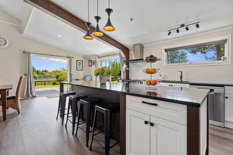 Photo of property in 5 Sarona Park Drive, Omanawa, Tauranga, 3171