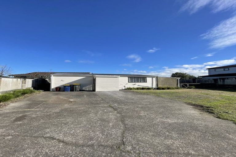 Photo of property in 1/52 Glen Road, Ranui, Auckland, 0612