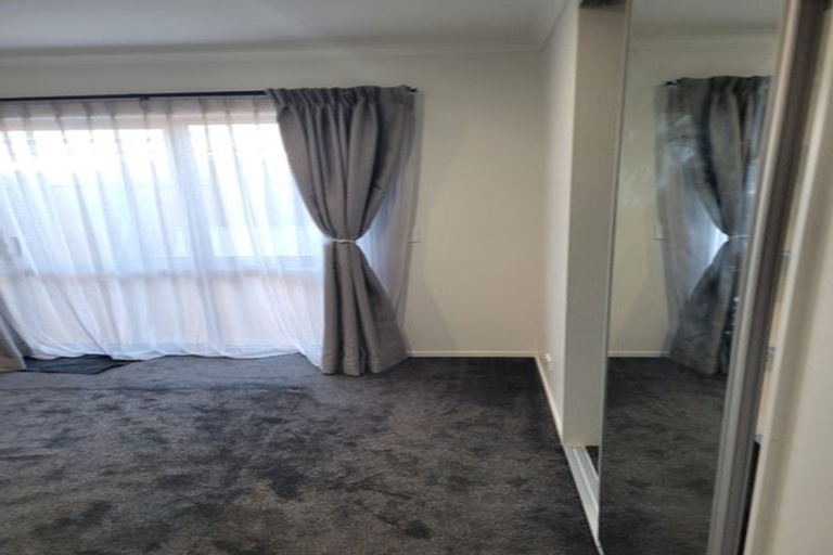 Photo of property in 18 Kutukutu Street, Takanini, 2112