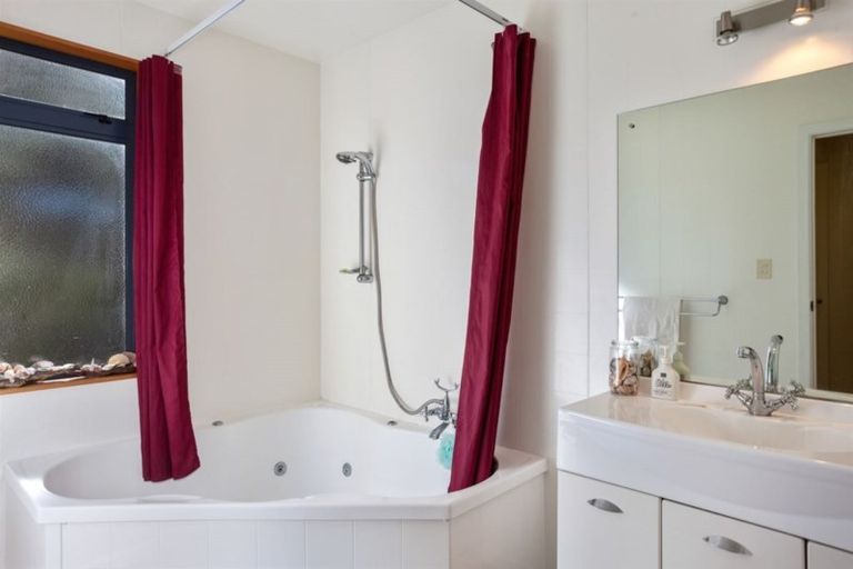 Photo of property in 302a Withy Road, Manawahe, Whakatane, 3193