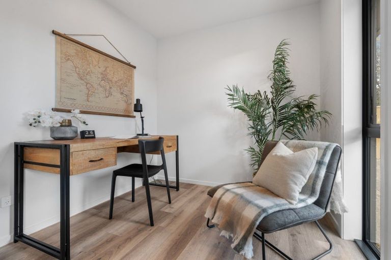 Photo of property in 1 Kakariki Crescent, Carterton, 5713