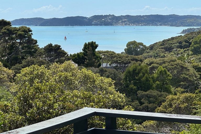 Photo of property in 1/7 Alston Avenue, Kelston, Auckland, 0602