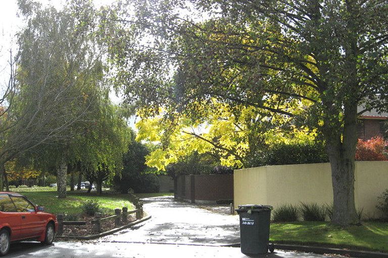 Photo of property in 26 Holderness Place, Ilam, Christchurch, 8041