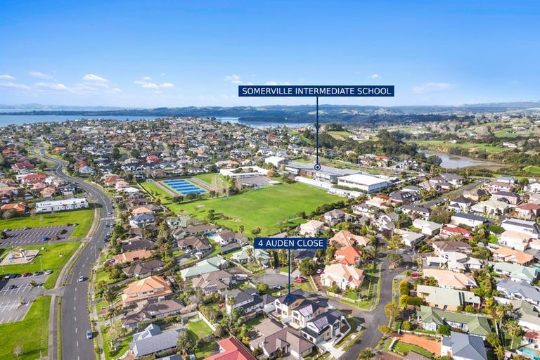 Photo of property in 4 Auden Close, Somerville, Auckland, 2014