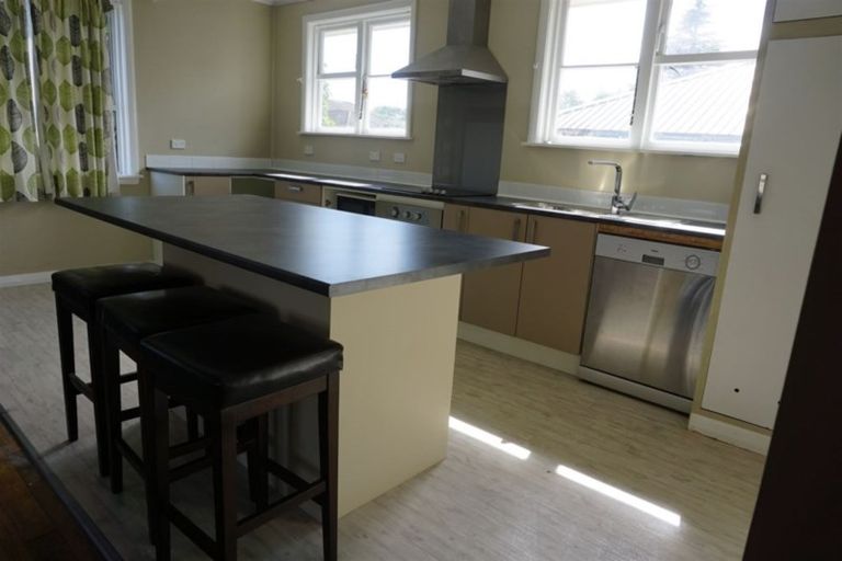 Photo of property in 16 Hillary Crescent, Upper Riccarton, Christchurch, 8041