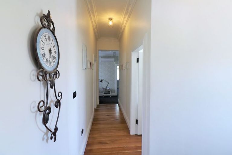 Photo of property in 16 Dalefield Road, Carterton, 5713