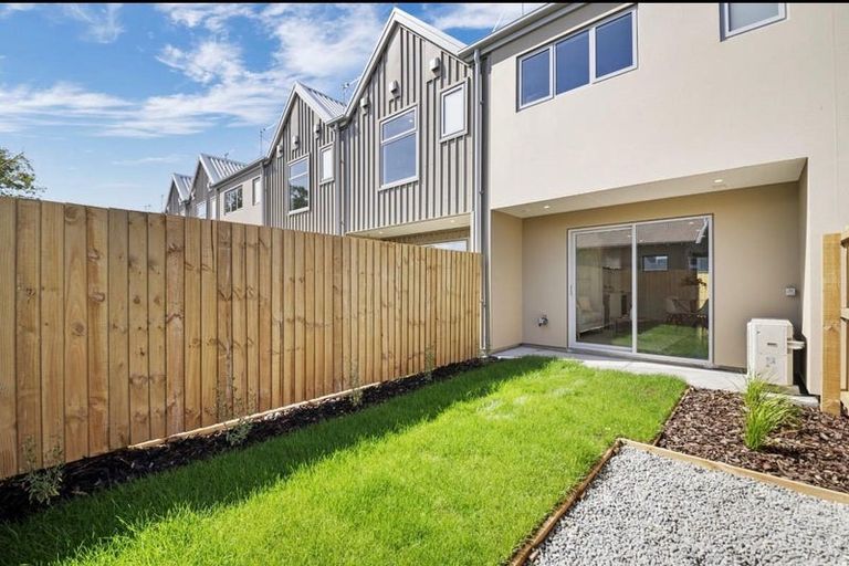 Photo of property in 2/79 Harrow Street, Phillipstown, Christchurch, 8011
