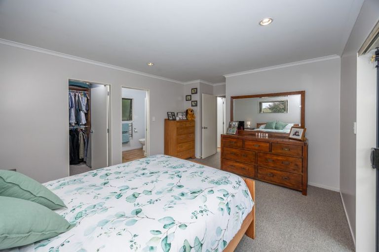 Photo of property in 17 Haultain Street, Kihikihi, Te Awamutu, 3800