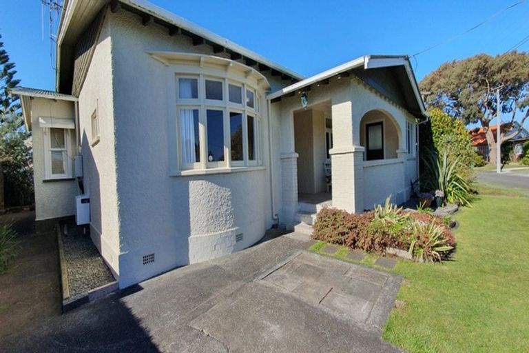 Photo of property in 11 Maxwell Avenue, Durie Hill, Whanganui, 4500