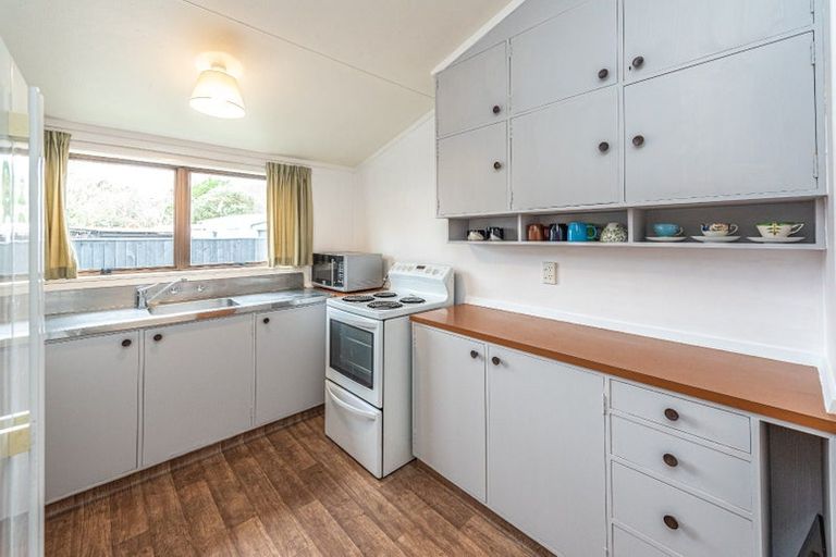 Photo of property in 42 Wembley Place, Whanganui East, Whanganui, 4500