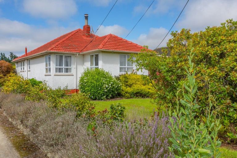 Photo of property in 25 Bibby Street, Waipawa, 4210