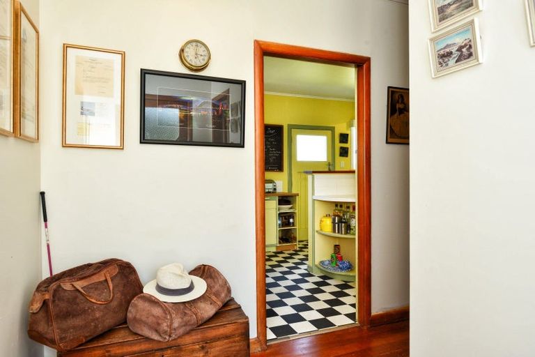 Photo of property in 11 Blue Bay Road, Mahia, 4198
