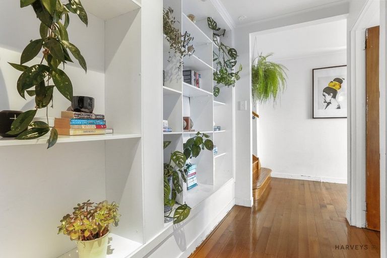 Photo of property in 1 Bush Road, Waiatarua, Auckland, 0604