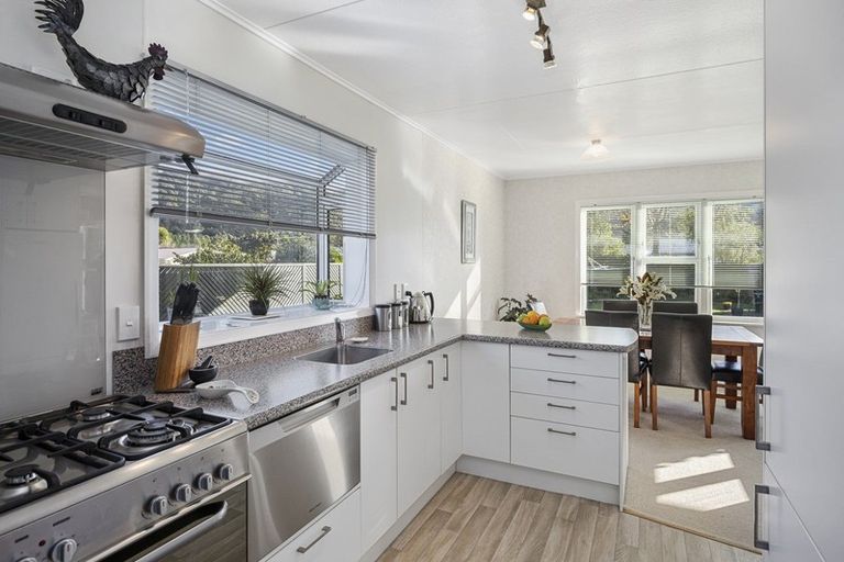 Photo of property in 68 Peel Place, Wainuiomata, Lower Hutt, 5014