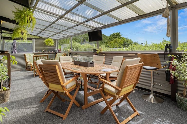 Photo of property in 14 Beach Road, Waikawa, Picton, 7220