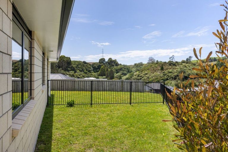 Photo of property in 22 Hayward Place, Ohauiti, Tauranga, 3112