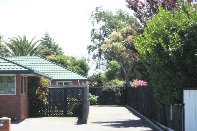 Photo of property in 105a Somerfield Street, Somerfield, Christchurch, 8024