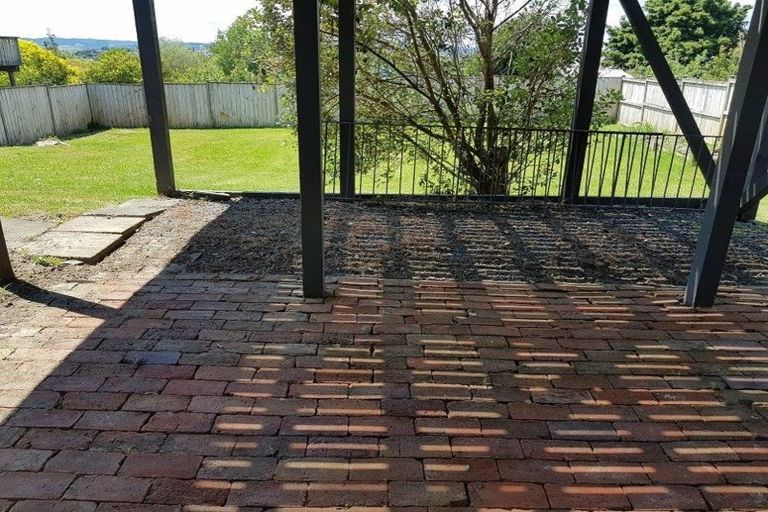 Photo of property in 51a Mellons Bay Road, Mellons Bay, Auckland, 2014