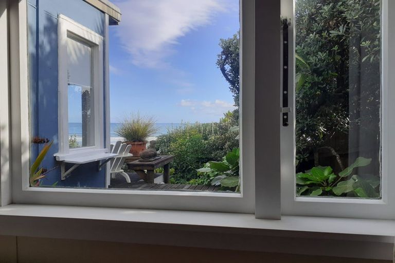 Photo of property in 103 Messenger Terrace, Oakura, 4314