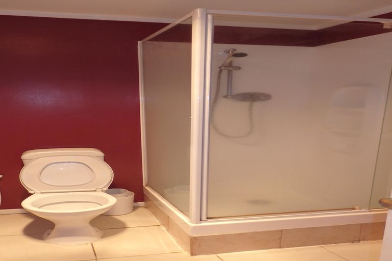 Photo of property in 6 Isola Place, Manukau, Auckland, 2025