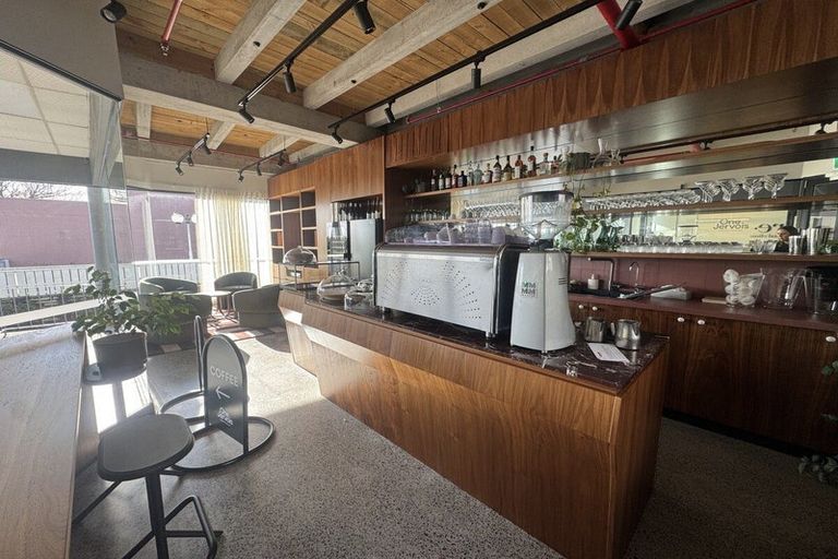 Photo of property in 1 Jervois Road, Jervoistown, Napier, 4112