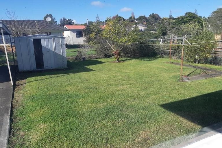 Photo of property in 2/4 Lingfield Street, Glenfield, Auckland, 0629