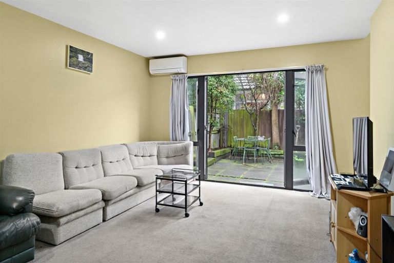 Photo of property in 5/25 Grove Road, Addington, Christchurch, 8024